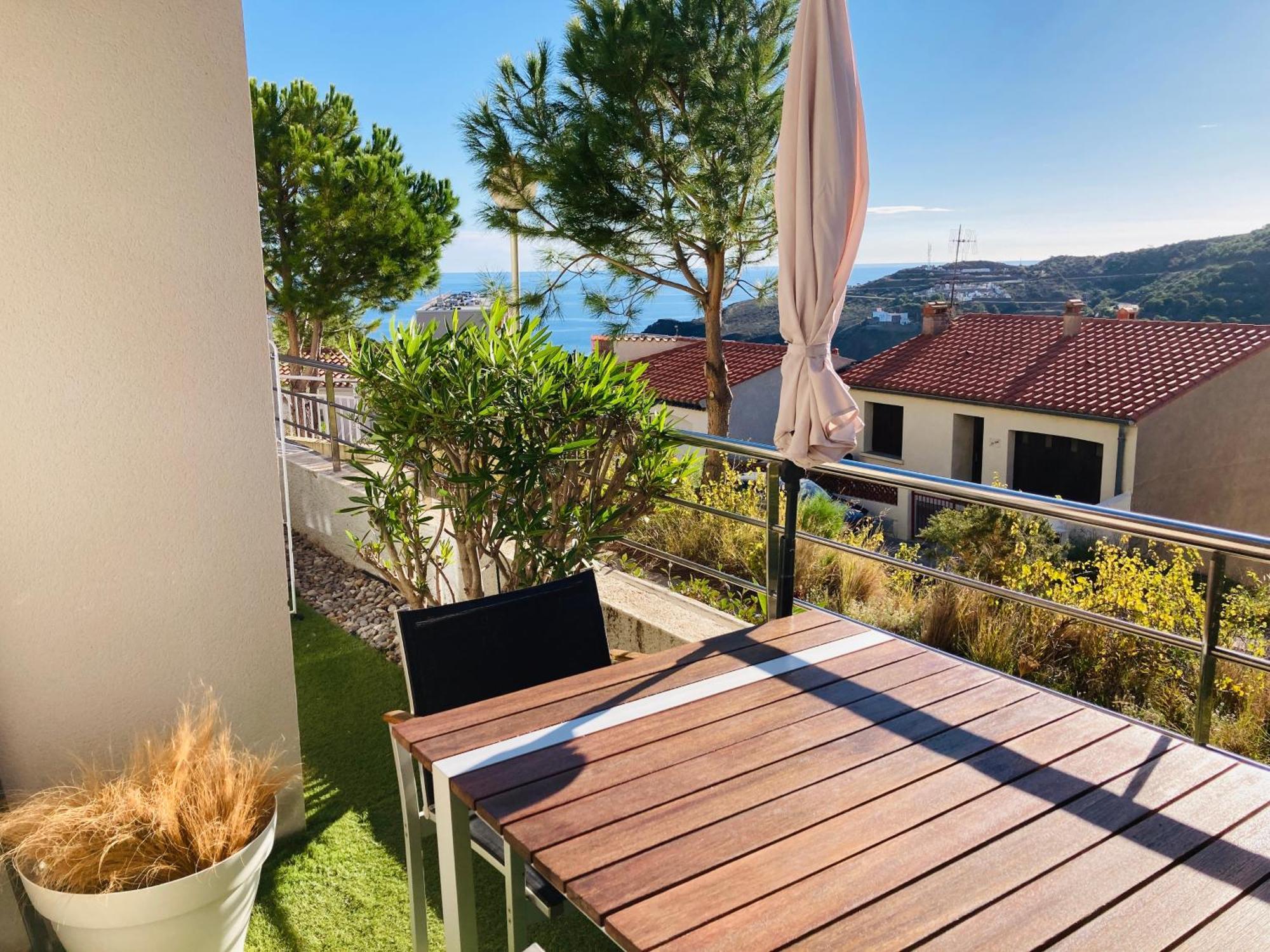 Residence Costa Vermella, Vue Mer Et Montagne Au Calme Cerbère Dış mekan fotoğraf